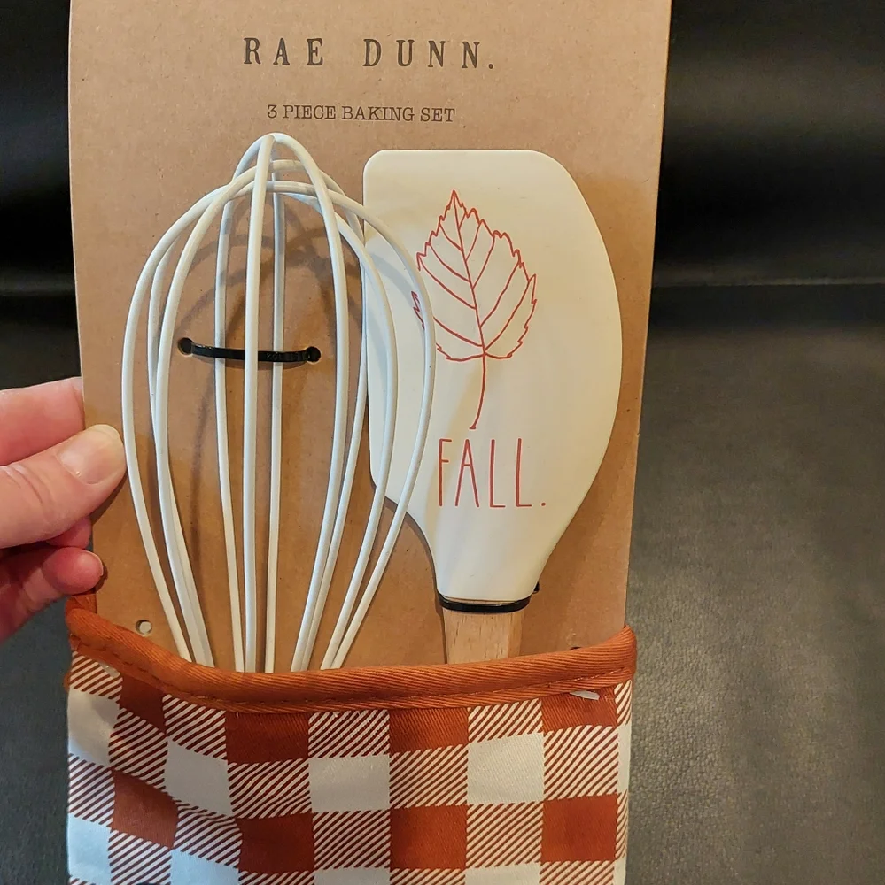 NEW RAE DUNN 3 Piece Baking Set